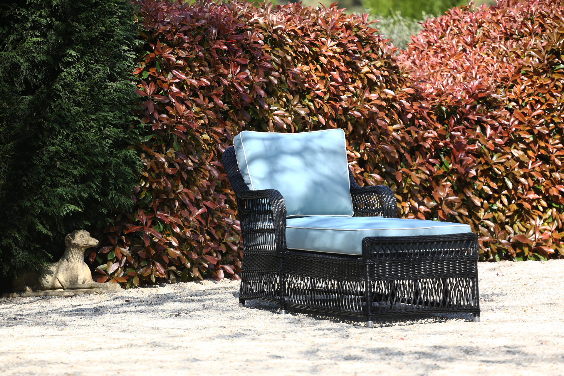 Lauren Outdoor Chaise. Black